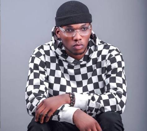 Victor AD Announces New EP, The Therapist