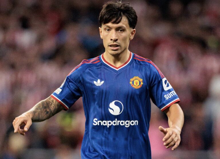 Lisandro Martínez releases statement after criticising Man United board