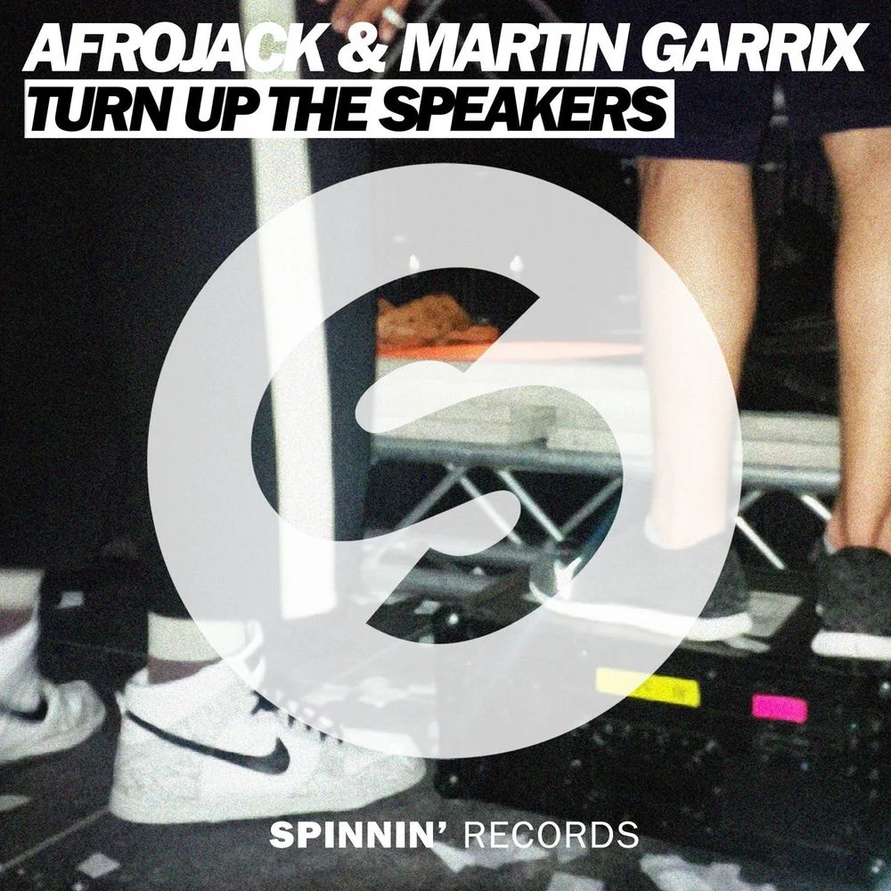 AFROJACK – Turn Up The Speakers